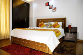 DIVINE INDIA SERVICE APARTMENT 3BHK, J-215 SAKET
